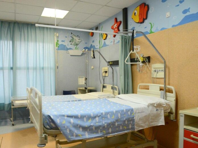 ospedale a colori, letti Corri Catania