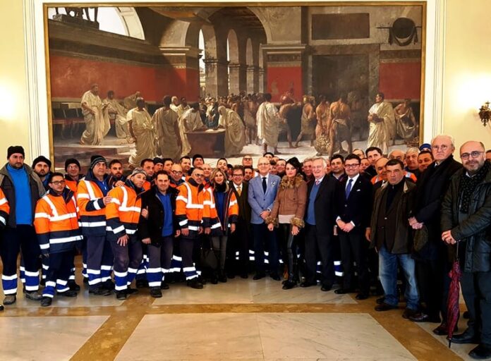 lavoratori Oikos al Comune di Catania 17-1-17