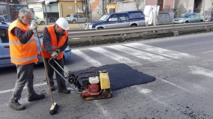 operai lavori stradali 24-1-17