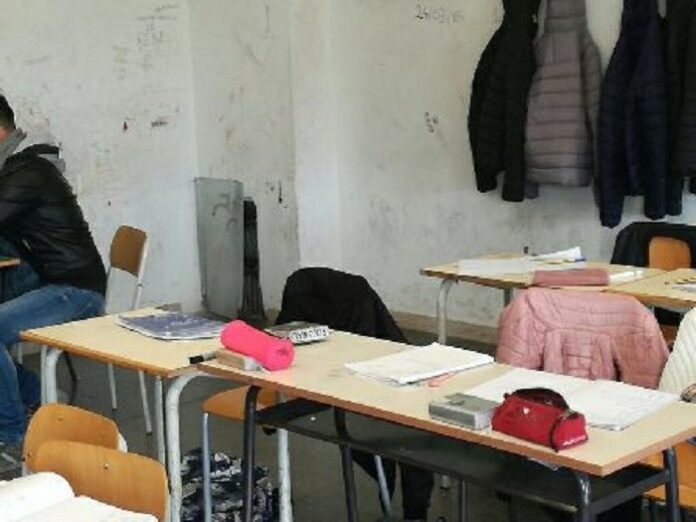 controlli antidroga polizia Catania in scuola